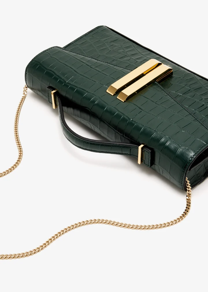 Formstabile Ketten‑Umhängetasche / Clutch aus geprägtem Leder mit Doppelbügel‑Verschluss